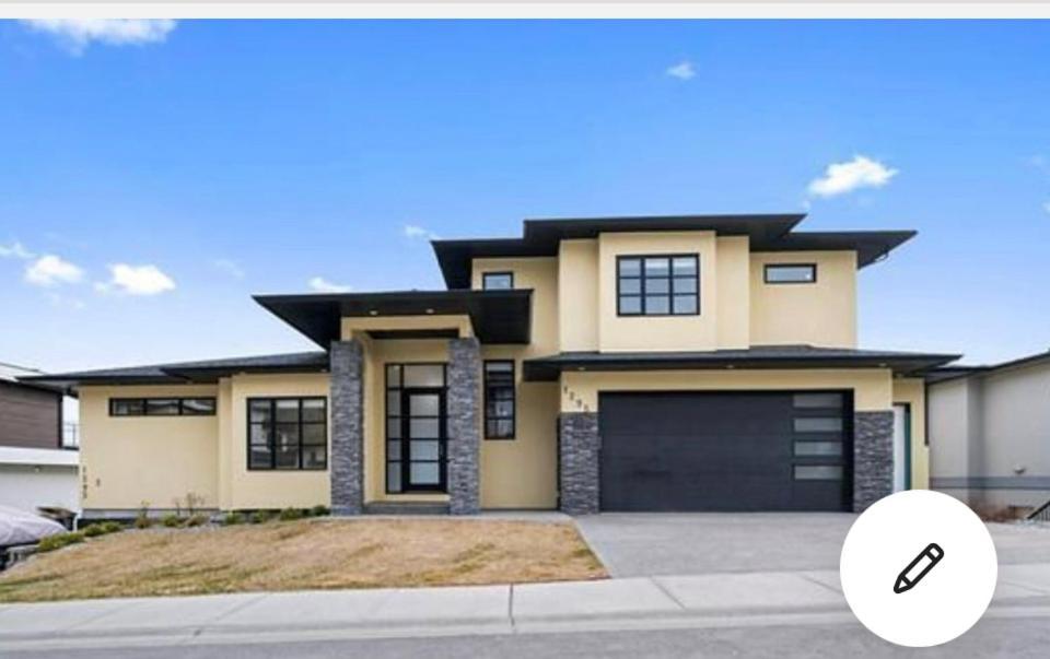 Kelowna New Lake View 2Bedrooms Close Big White Екстер'єр фото